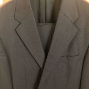 Men’s Hickey Freeman 2 Button Suit